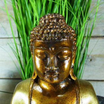 Buddha goldfarben / Resin