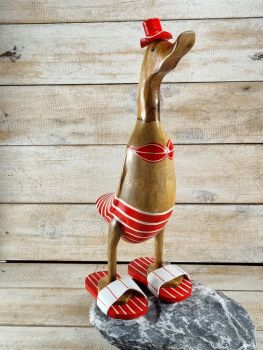 Strandente mit Bikini aus Bambus mit Badelatschen - rot weiß gestreift / Teak  45 cm