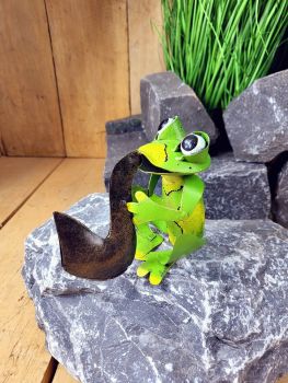 Frosch mit Horn / Metall