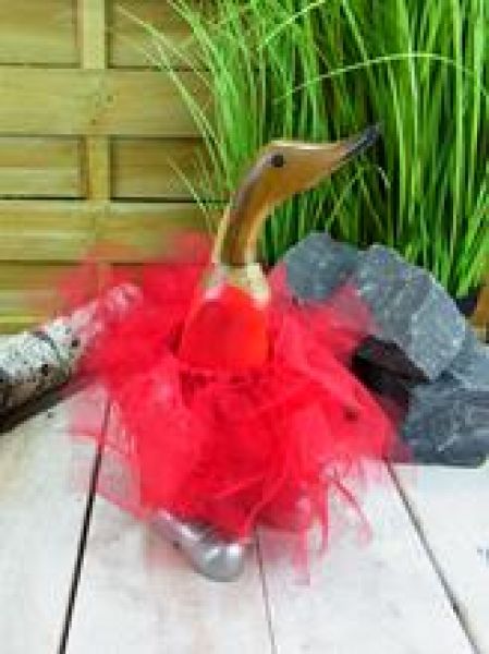 Laufente Ballerina mit rotem Rock, aus Bambus / Teak / Stoff 30 cm (S)