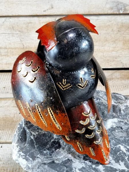 Kauz Franziskus silberfarben rot  / Metall