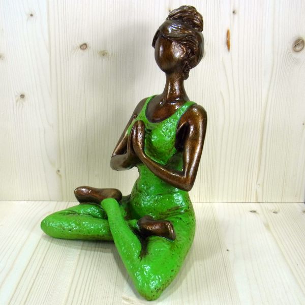 Yogafigur grün / Resin